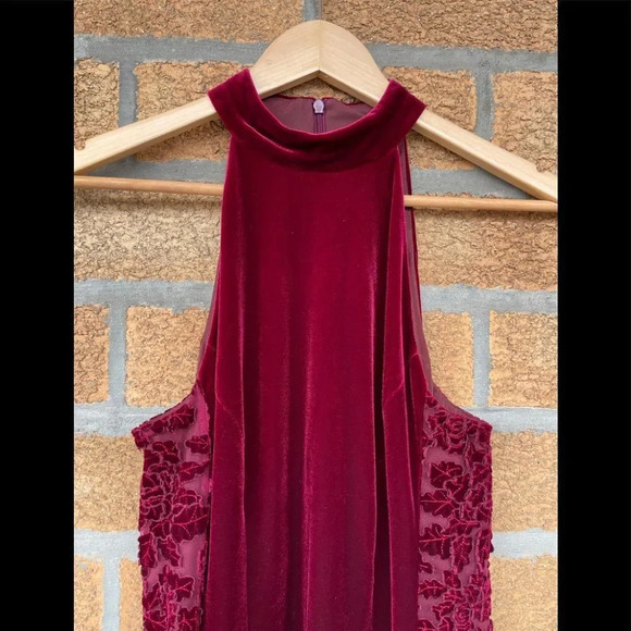 Galvan London Rosa Velvet Midi Dress size 6 - Picture 9 of 16